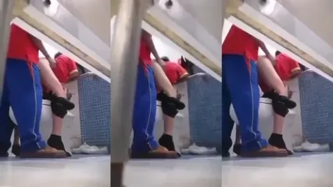 คลิปหลุดแอบถ่าย xxx เย็ดยับ ซอยนักเรียนท่าหมาในห้องน้ำโรงเรียน